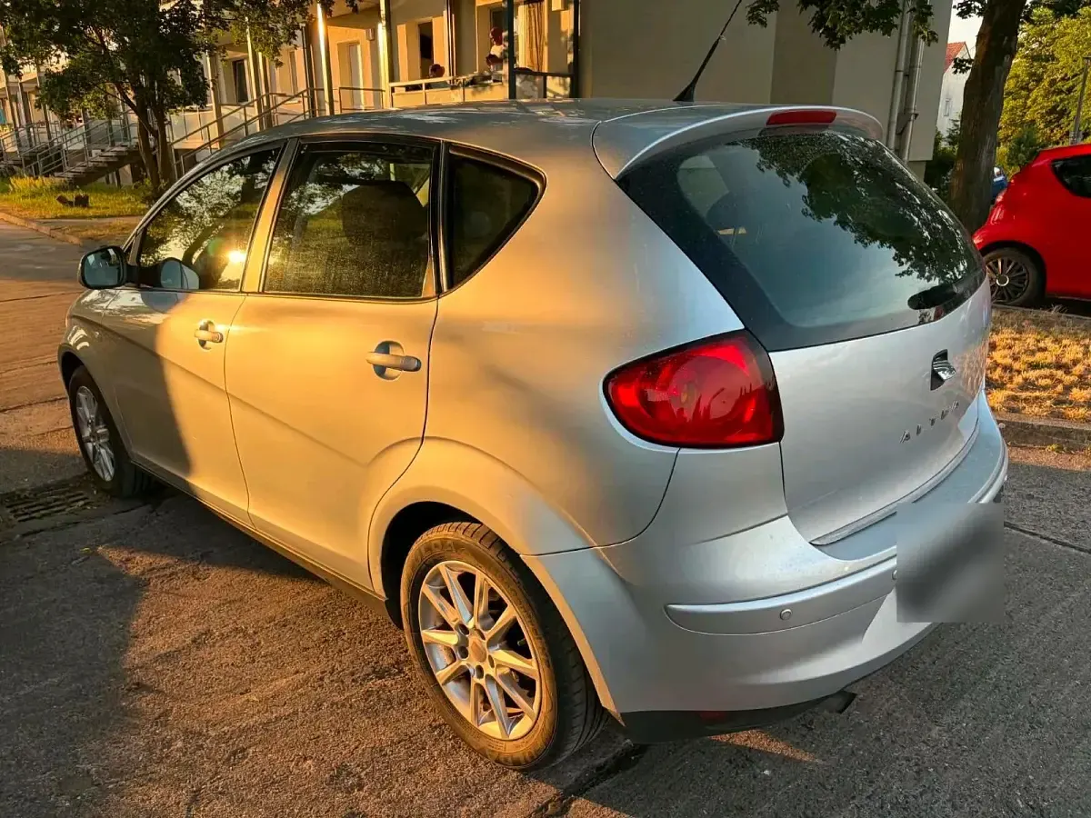Gebraucht Seat Altea 105 PS (77 kW) 2009 Silber Kombi