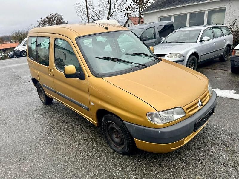 Gebraucht Citroën Berlingo 109 PS (80 kW) 2002 Gold Van / Kleinbus