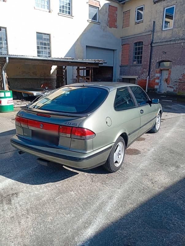 Gebraucht Saab 900 150 PS (110 kW) 1997 Grün Coupé