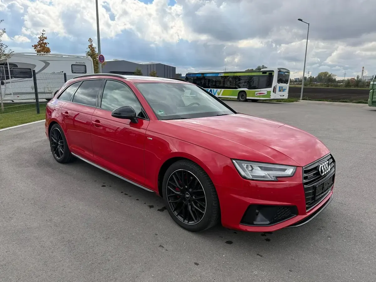 Gebraucht Audi A4 S-Line 190 PS (139 kW) 2019 Rot Kombi