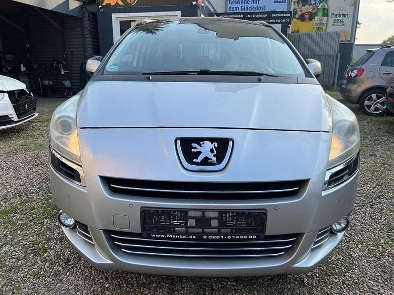 Gebraucht Peugeot 5008 Platinum 156 PS (114 kW) 2010 Grau Van / Kleinbus