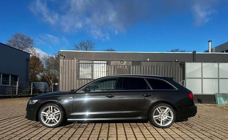 Oolonggrau metallic Gebraucht 2013 Audi A6 S-line plus Kombi | 9.999 € (Superpreis) - Bild 1/4