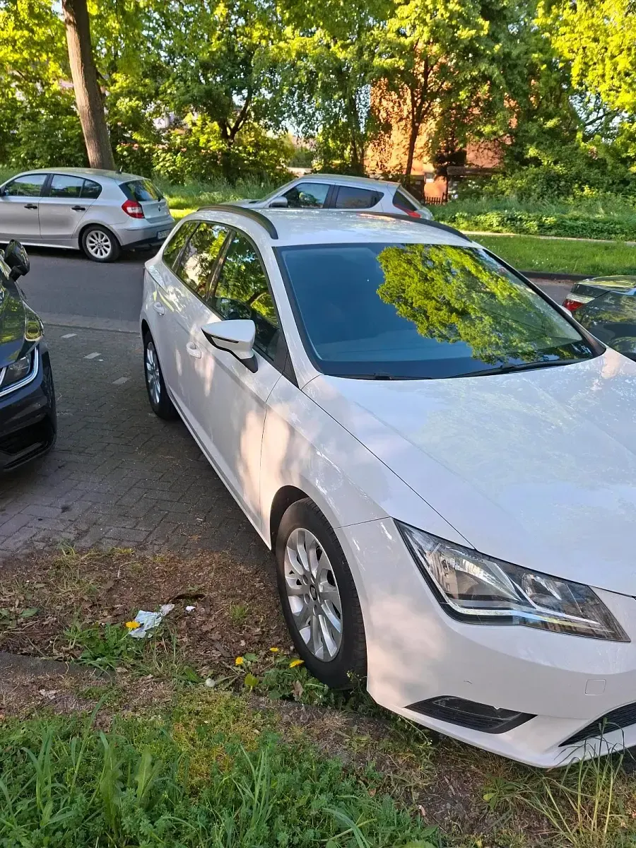 Gebraucht Seat Leon 105 PS (77 kW) 2015 Weiß Kombi