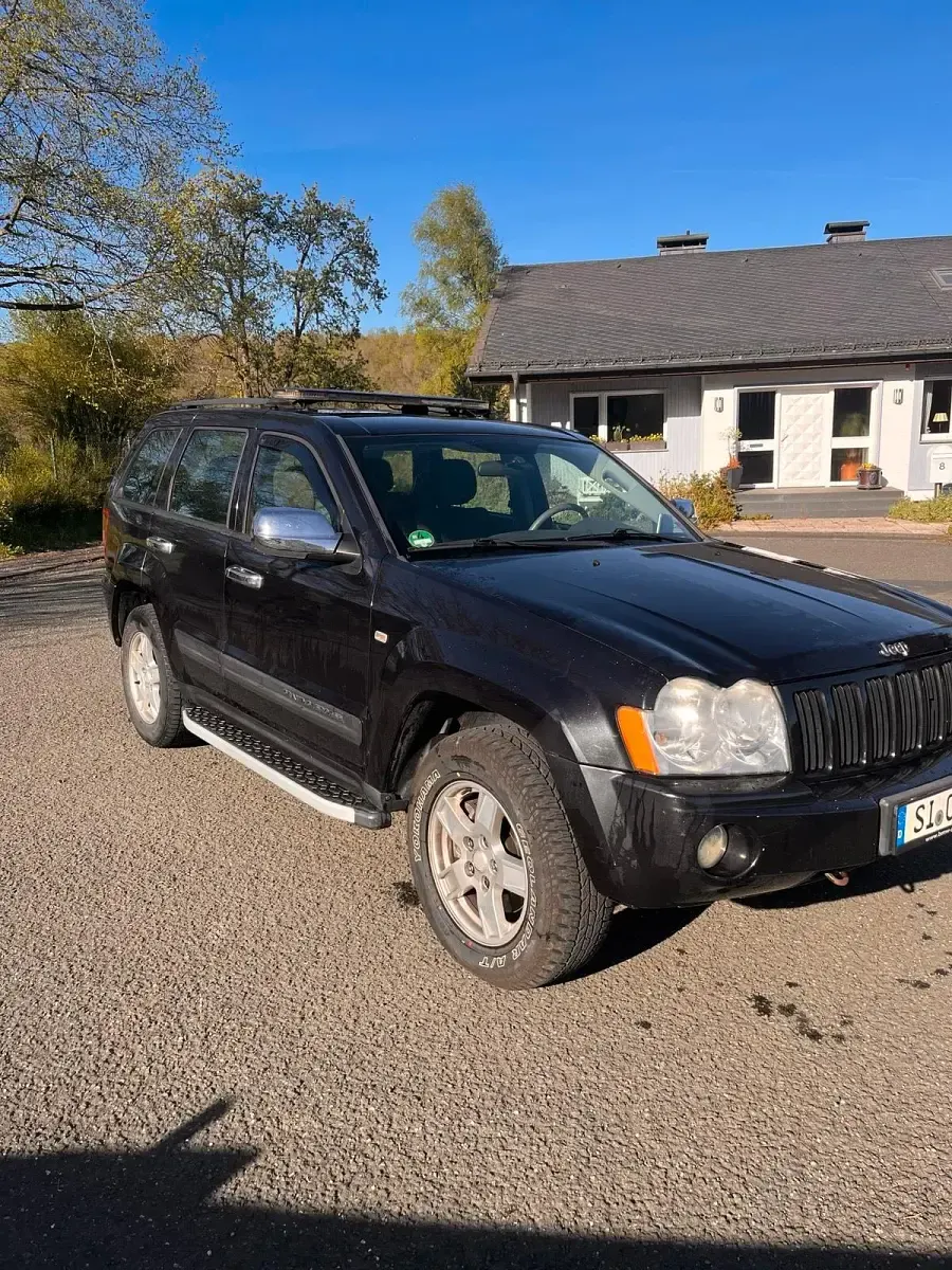 Gebraucht Jeep Grand Cherokee Laredo 218 PS (160 kW) 2007 Schwarz SUV