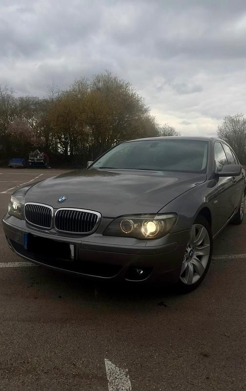 Gebraucht BMW 750 368 PS (270 kW) 2006 Limousine