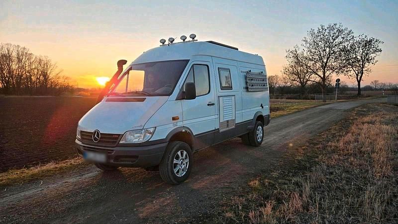 Second-hand Mercedes Sprinter 130 CP (95 kW) 2003 Alb Van