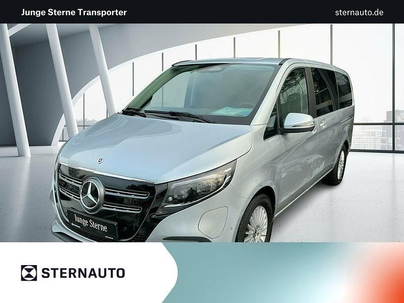 Hightechsilber metallic Gebraucht 2025 Mercedes EQV300 Van / Kleinbus | 57.590 € (Teuer) - Bild 1/4
