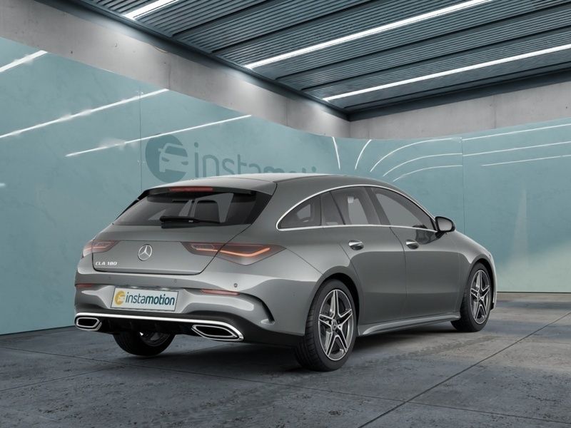 Grau Gebraucht 2024 Mercedes CLA180 Shooting Brake AMG Kombi | 33.613 € (Etwas zu teuer) - Bild 1/2