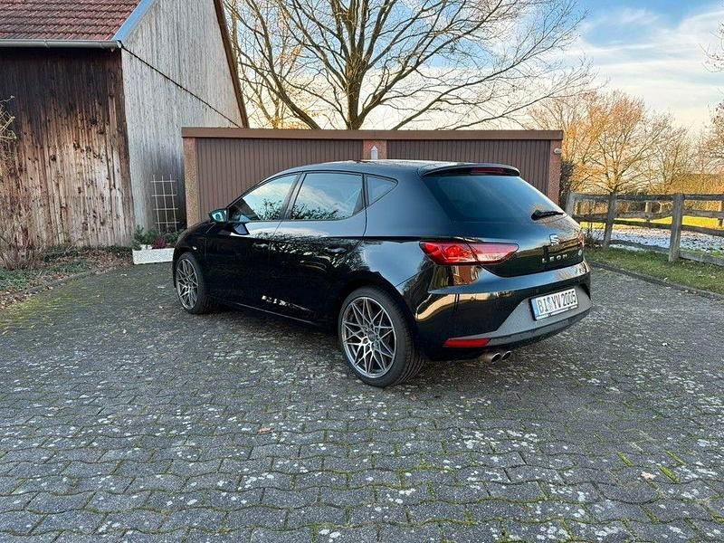 Gebraucht Seat Leon FR 184 PS (135 kW) 2014 Schwarz Limousine