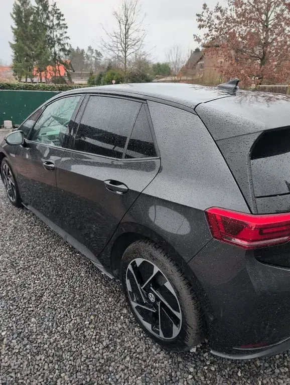Gebraucht VW ID.3 Pro Performance 150 kW (204 PS) 2023 Schwarz Kleinwagen
