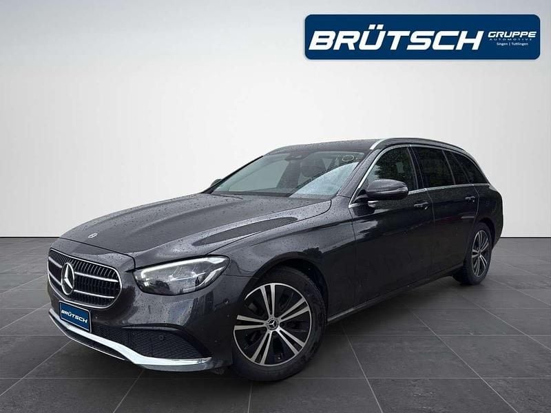 Grafitgrau Gebraucht 2023 Mercedes E220 Avantgarde Kombi | 39.980 € (Fairer Preis) - Bild 1/1
