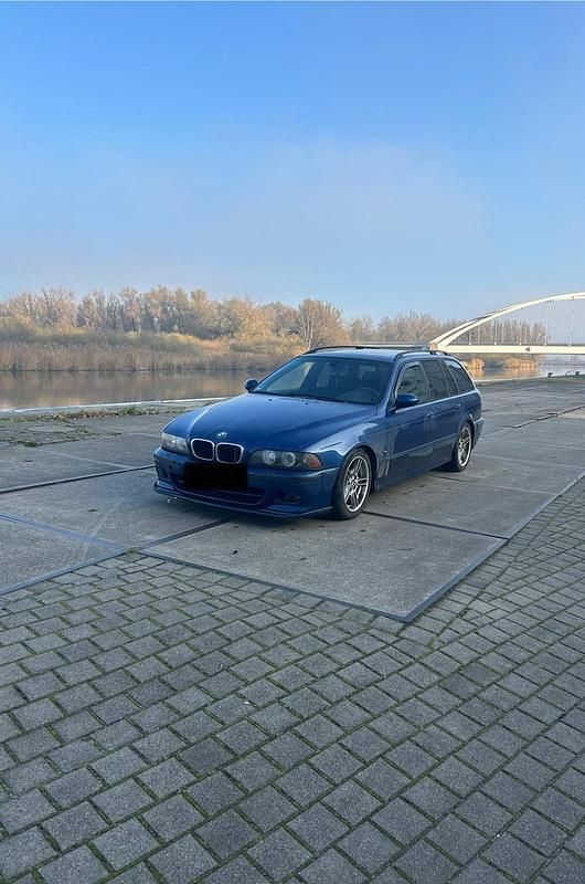 Blau Gebraucht 2002 BMW 530 M Sport Kombi | 4.000 € (Teuer) - Bild 1/4