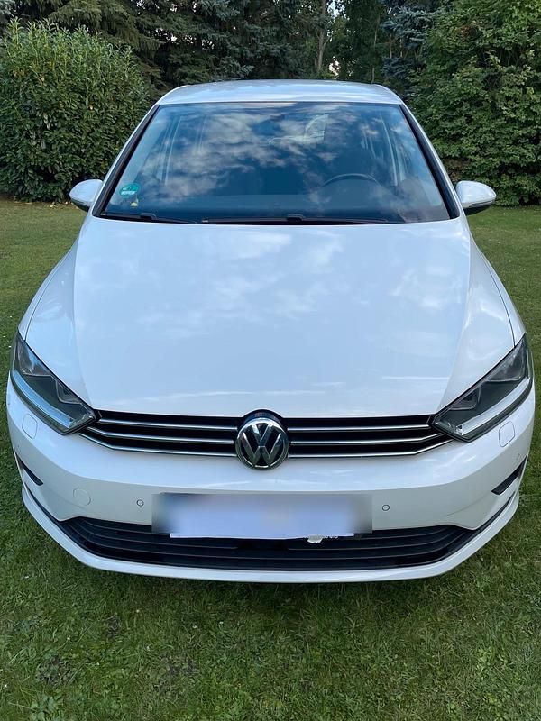Weiß Gebraucht 2014 VW Golf Comfortline SUV | 10.900 € (Teuer) - Bild 1/4