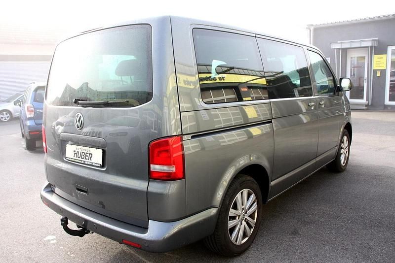 Gebraucht VW Transporter Match 179 PS (131 kW) 2012 Grau Van