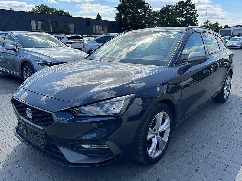 Blau Gebraucht 2022 Seat Leon FR Limousine | 13.990 € (Guter Preis) - Bild 1/4