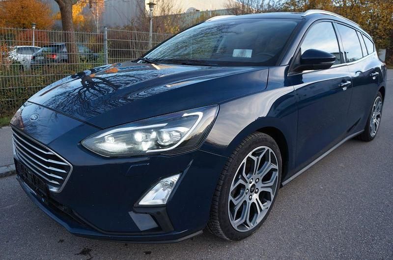 Gebraucht Ford Focus Titanium 120 PS (88 kW) 2019 Blau Limousine