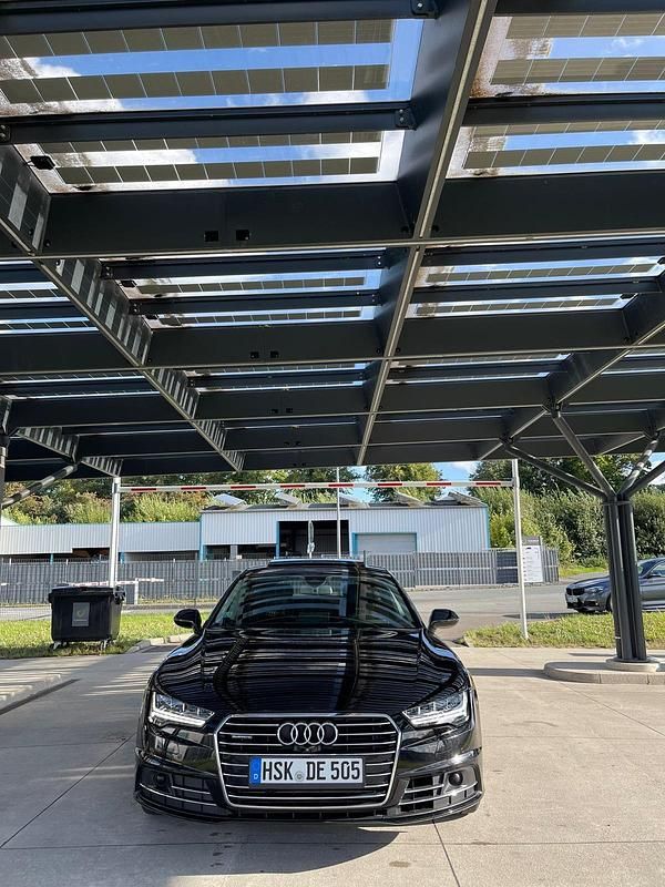 Schwarz Gebraucht 2015 Audi A7 Sportback S-Line Kleinwagen | 26.000 € (Fairer Preis) - Bild 1/4