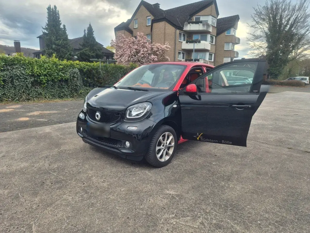Gebraucht Smart ForFour 90 PS (66 kW) 2019 Schwarz Kleinwagen
