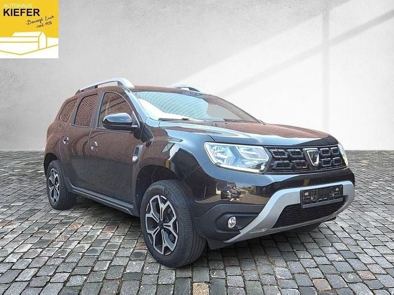 Schwarz Gebraucht 2021 Dacia Duster Celebration SUV | 16.990 € (Fairer Preis) - Bild 1/4