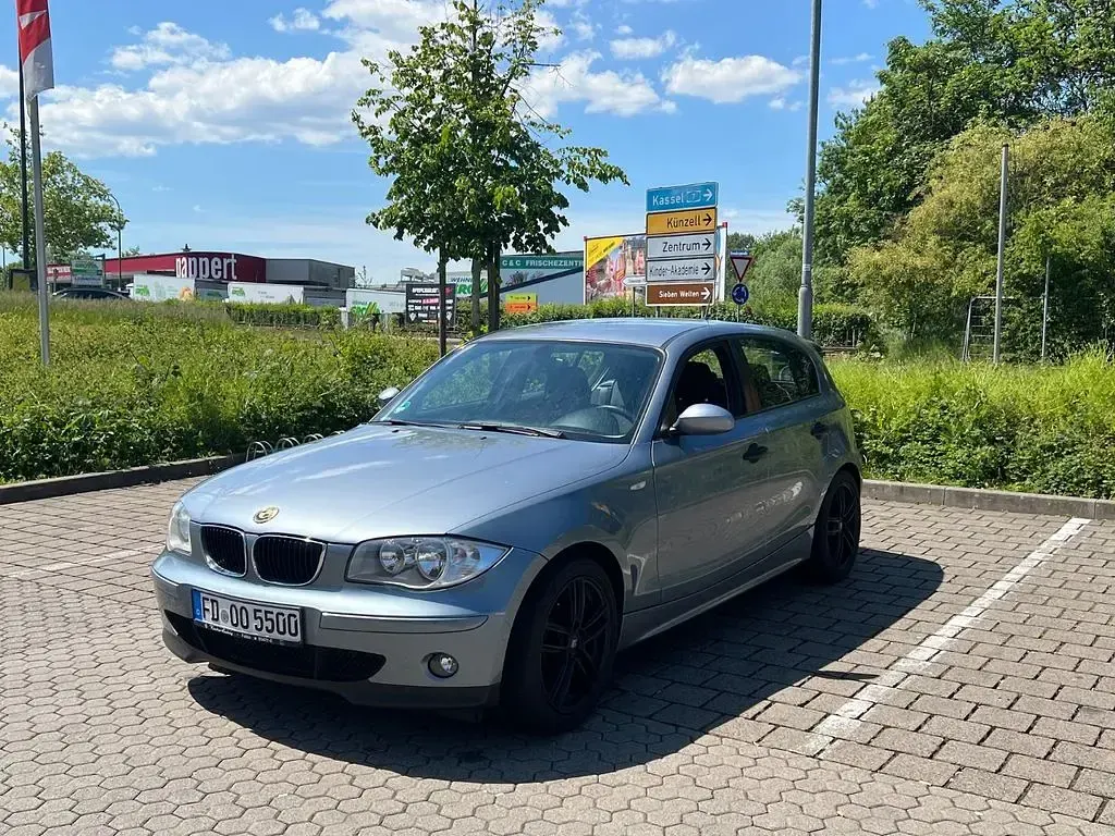 Gebraucht BMW 118 129 PS (94 kW) 2005 Grau Kleinwagen