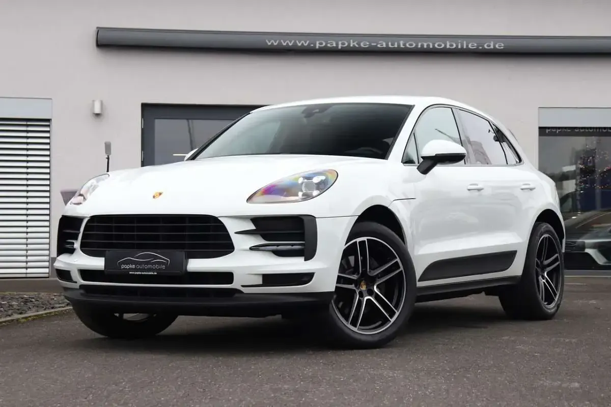 Gebraucht Porsche Macan 245 PS (180 kW) 2020 Weiß SUV