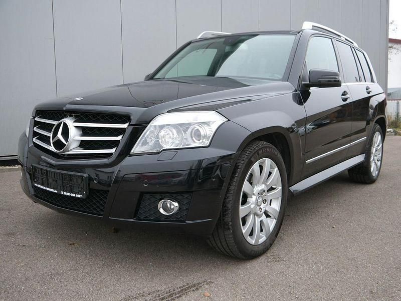 Schwarz Gebraucht 2009 Mercedes GLK350 SUV | 7.650 € (Fairer Preis) - Bild 1/4