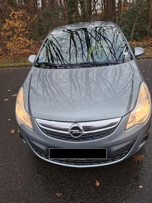 Gebraucht Opel Corsa Color Edition 87 PS (63 kW) 2011 Grau Kleinwagen