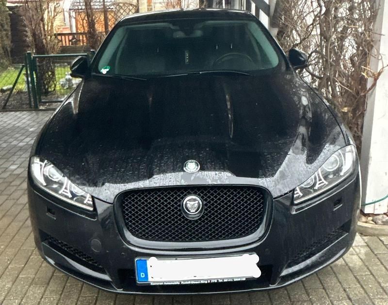 Gebraucht Jaguar XF 241 PS (177 kW) 2013 Schwarz Limousine