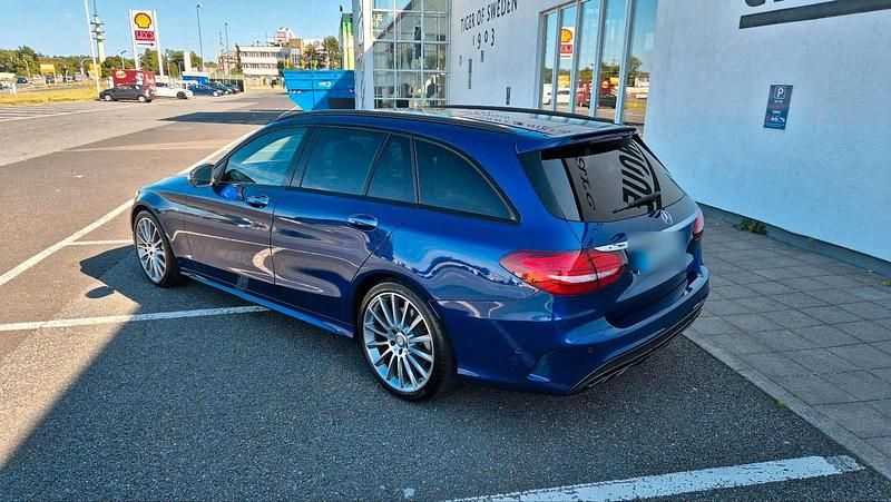 Gebraucht Mercedes C43 AMG AMG 367 PS (269 kW) 2018 Blau Kombi
