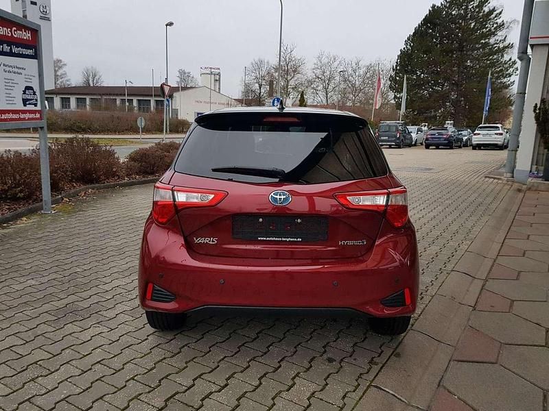 Gebraucht Toyota Yaris Style 75 PS (55 kW) 2019 Red/ black mica Kleinwagen