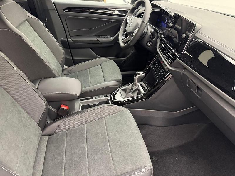 Gebraucht VW T-Roc R-line 150 PS (110 kW) 2025 Grau SUV