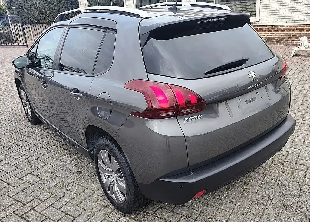 Gebraucht Peugeot 2008 Style 82 PS (60 kW) 2018 Grau SUV