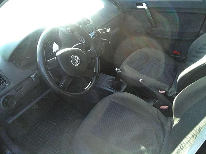 Gebraucht VW Polo Trendline 75 PS (55 kW) 2004 Schwarz Kleinwagen