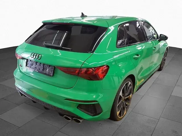 Gebraucht Audi S3 Sport 310 PS (228 kW) 2021 Individuallackierungen audi exclusive Limousine