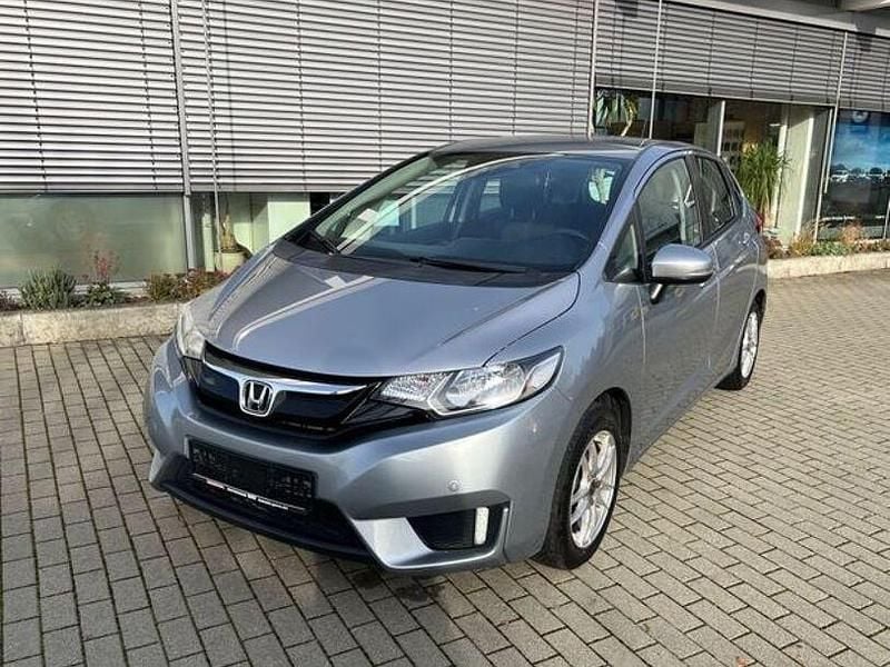 Hell silber metallic Gebraucht 2017 Honda Jazz Elegance Kleinwagen | 12.480 € (Fairer Preis) - Bild 1/4