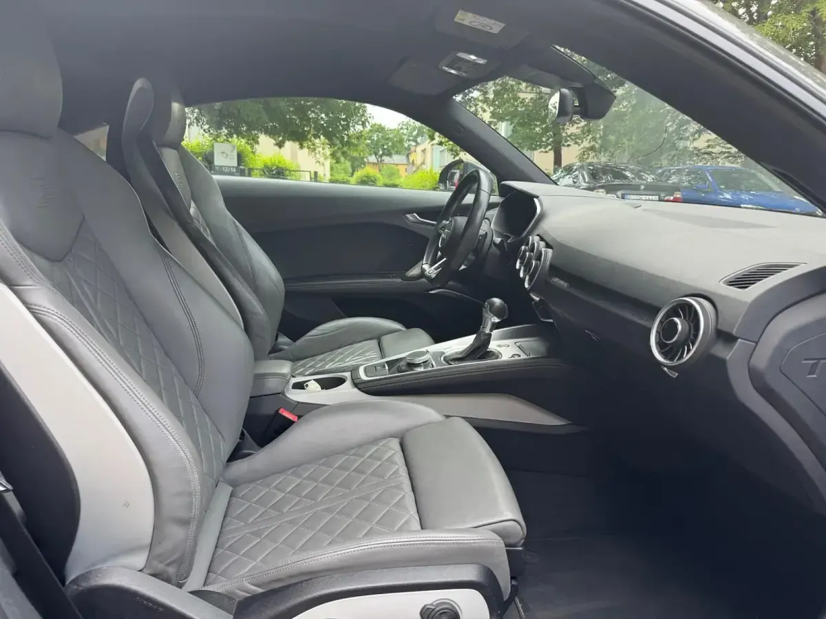 Gebraucht Audi TT S-Line 230 PS (169 kW) 2015 Grau Coupé