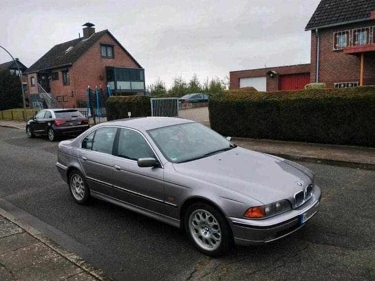 Silber Gebraucht 1998 BMW 535 Sport Line Limousine | 8.400 € (Guter Preis) - Bild 1/4
