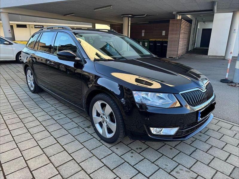 Gebraucht Skoda Octavia Ambition 150 PS (110 kW) 2015 Schwarz Kleinwagen