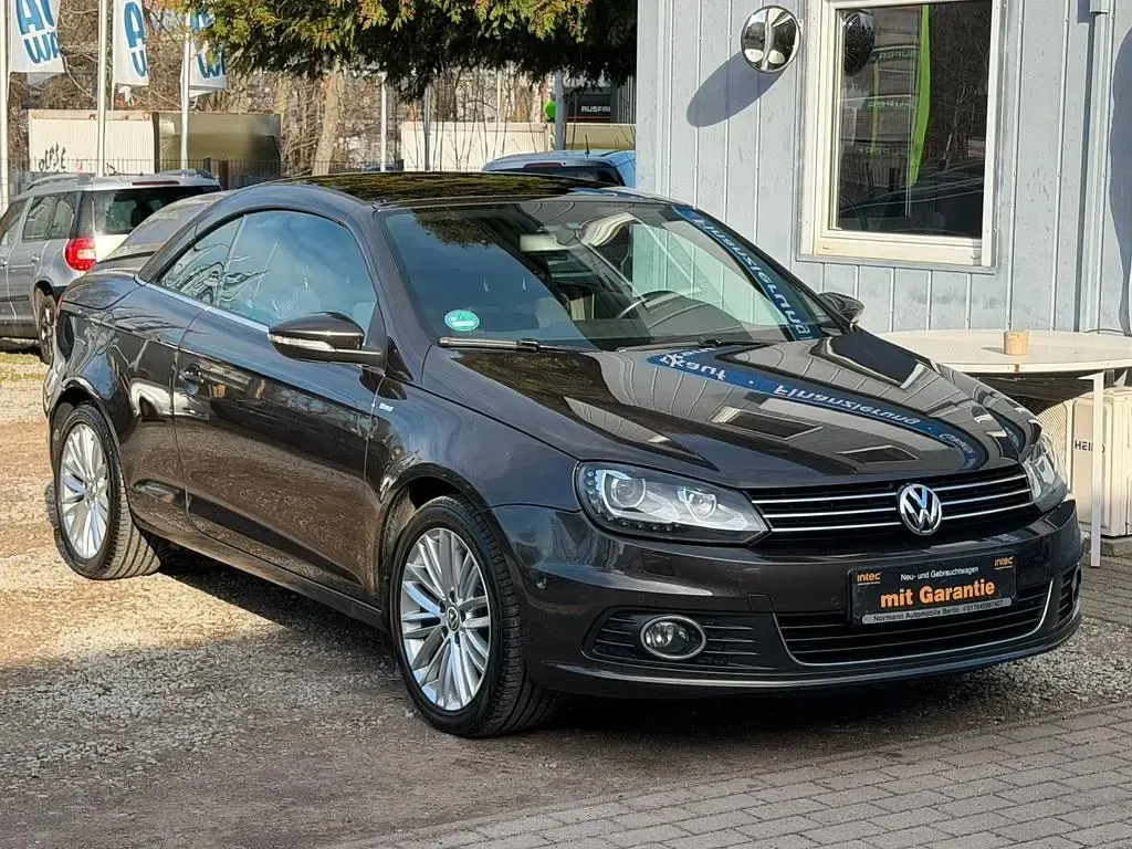 Gebraucht VW Eos Cup 140 PS (102 kW) 2015 Braun Cabrio