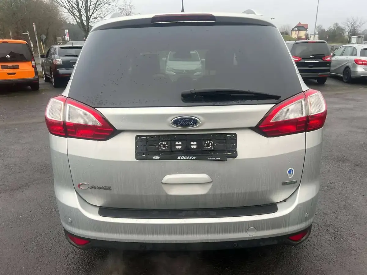Gebraucht Ford Grand C-Max 125 PS (91 kW) 2016 Silber metalic Van / Kleinbus