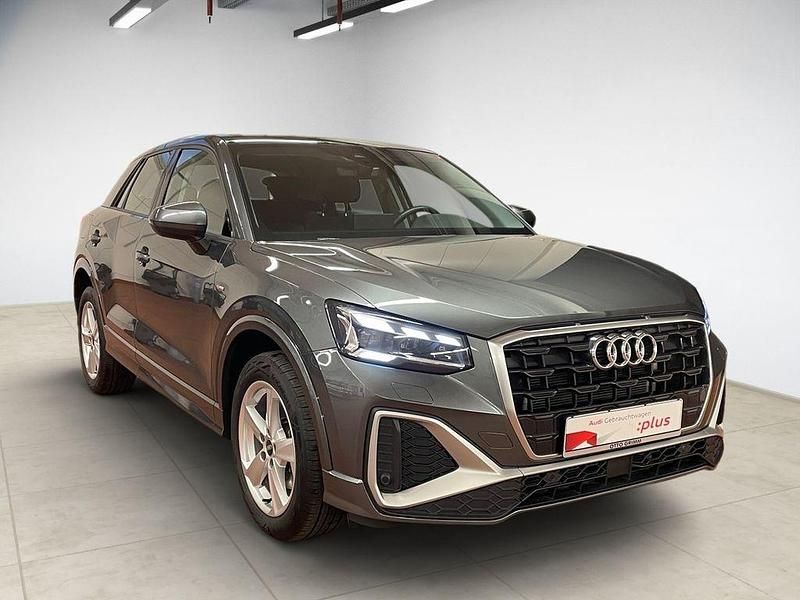 Gebraucht Audi Q2 S-Line 150 PS (110 kW) 2023 Grau SUV