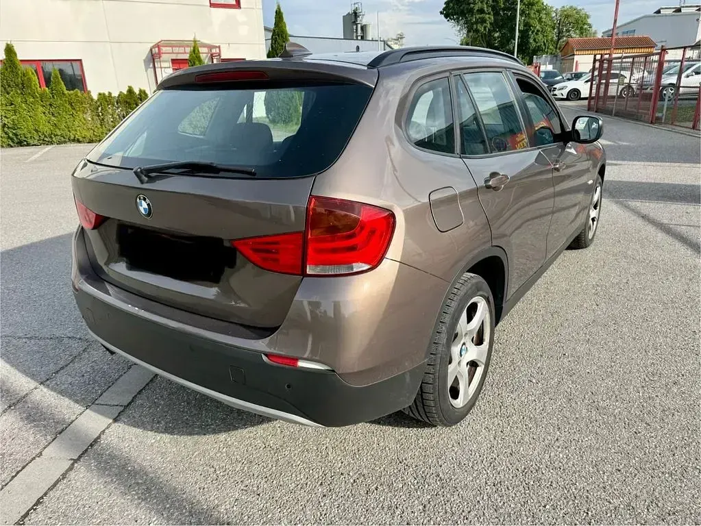Gebraucht BMW X1 Sport Line 143 PS (105 kW) 2010 Braun SUV