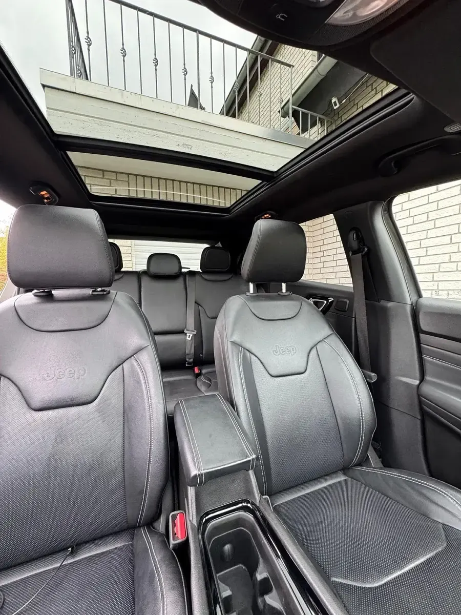 Gebraucht Jeep Compass 150 PS (110 kW) 2021 Grau SUV