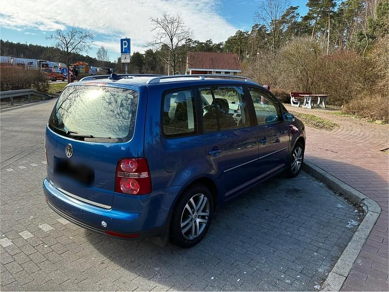 Gebraucht VW Touran 140 PS (102 kW) 2007 Blau Van / Kleinbus