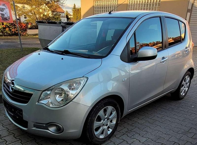 Gebraucht Opel Agila Edition 65 PS (47 kW) 2010 Silber Kleinwagen