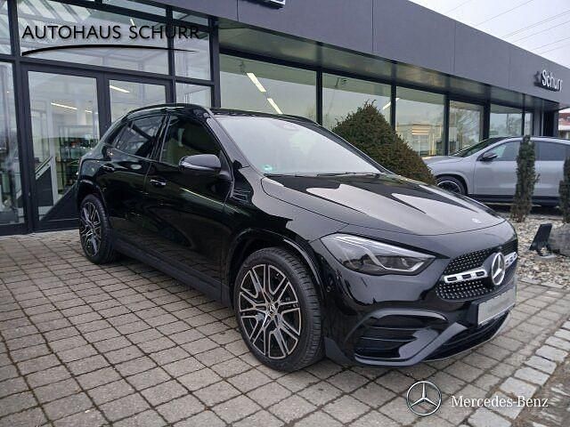 Gebraucht Mercedes GLA200 AMG line 163 PS (119 kW) 2026 SUV