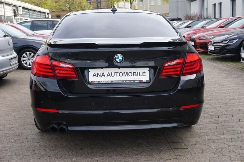 Second-hand BMW 520 184 CP (135 kW) 2012 Negru Berlinǎ