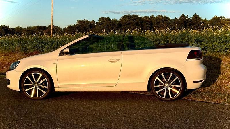 Weiß Gebraucht 2014 VW Golf Cabriolet Cup Cabrio | 9.899 € (Guter Preis) - Bild 1/4