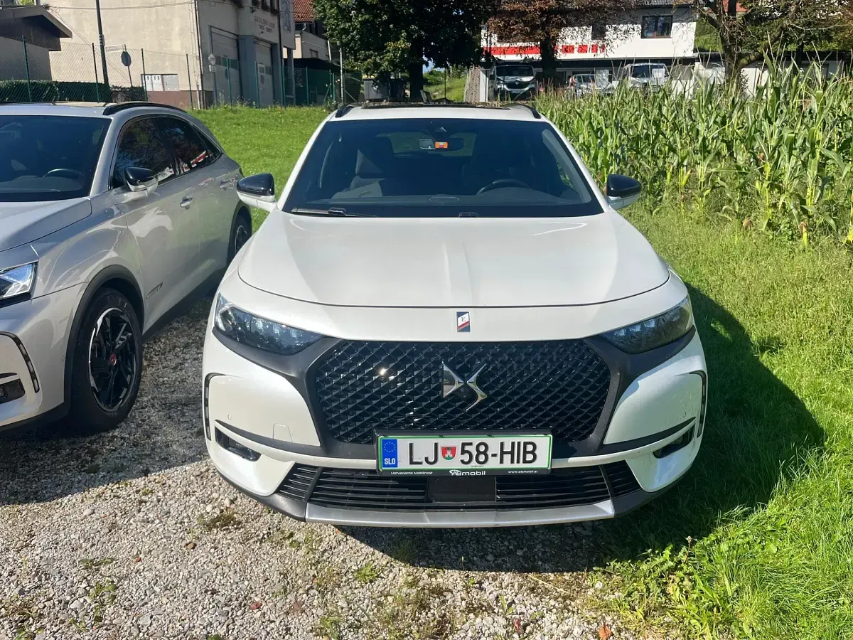 Gebraucht DS Automobiles DS7 Crossback Performance Line Plus 299 PS (219 kW) 2022 White nacre SUV