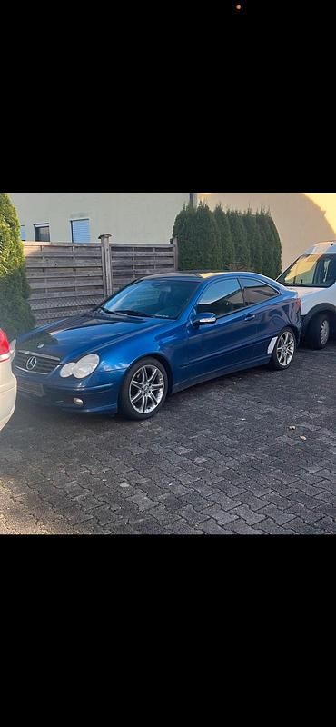 Blau Gebraucht 2001 Mercedes C180 Coupé | 1.000 € (Superpreis) - Bild 1/4